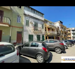 Appartamenti in Vendita - Capaci: immobile indipendente su 2 livelli