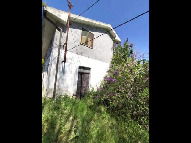 Appartamenti in Vendita - Casa singola da ristruttrare a casoli, ch. abruzzo