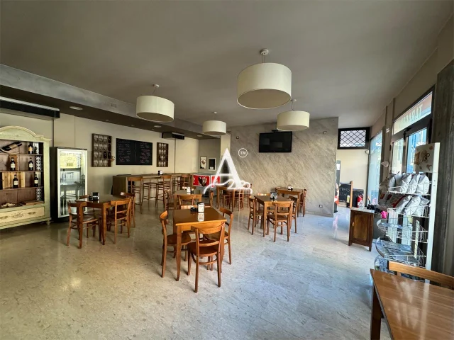 Appartamenti in Vendita - Tecnoazienda - bar tabaccheria