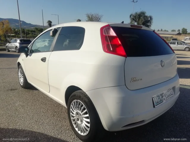 Auto - Fiat grande punto 1.3 mjt 75 cv 5p speed