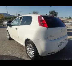 Auto - Fiat grande punto 1.3 mjt 75 cv 5p speed