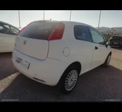 Auto - Fiat grande punto 1.3 mjt 75 cv 5p speed
