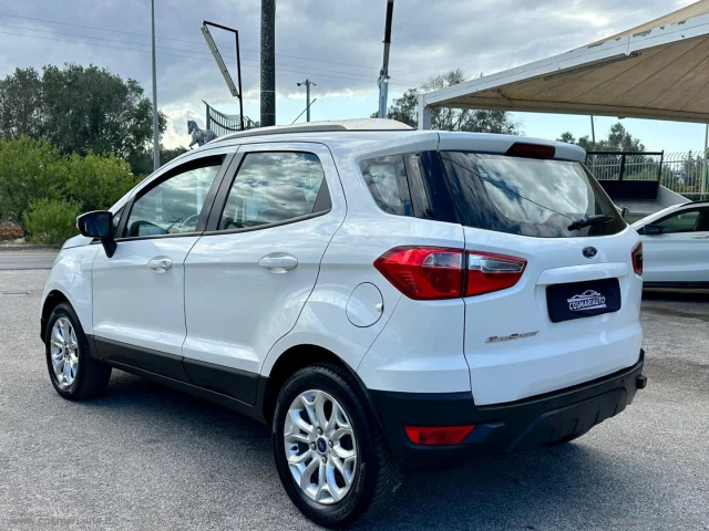 Auto - Ford ecosport 1.5 tdci 95 cv plus