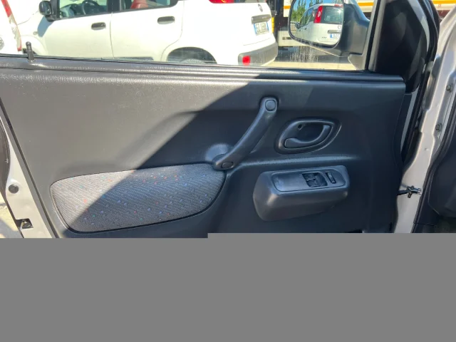 Auto - Suzuki ignis 1.3i 16v gl gpl