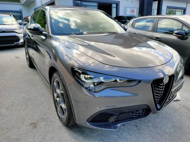 Auto - Alfa romeo stelvio 2.2 t.d. 160cv at8 rwd sprint