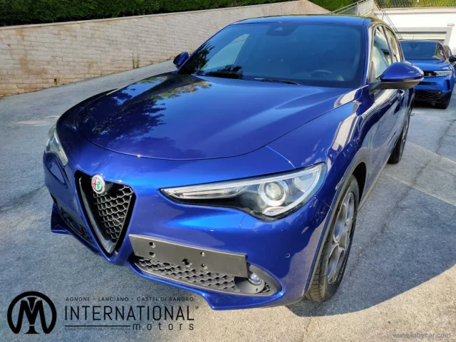 Auto - Alfa romeo stelvio 2.2 t.diesel 190cv at8 q4 sprint