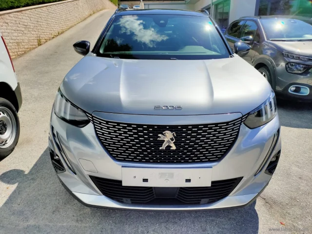 Auto - Peugeot e-2008 electric 136 cv gt