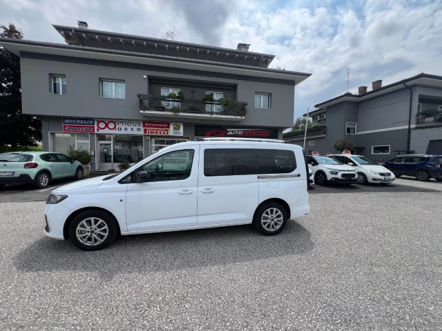 Auto - Ford gr.tourneo connect 2.0 122 aut. tit.