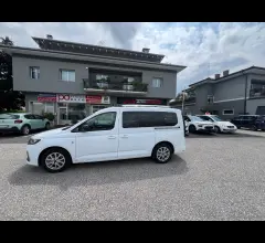 Ford gr.tourneo connect 2.0 122 aut. tit.