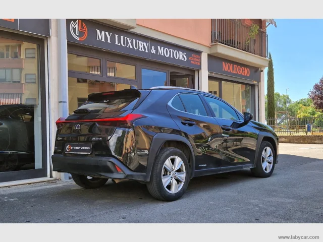 Auto - Lexus ux 250h hybrid executive
