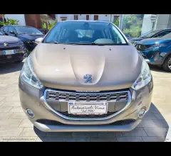 Auto - Peugeot 208 1.2 vti 82 cv 5p. allure