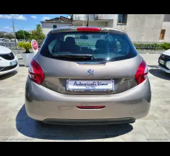 Auto - Peugeot 208 1.2 vti 82 cv 5p. allure