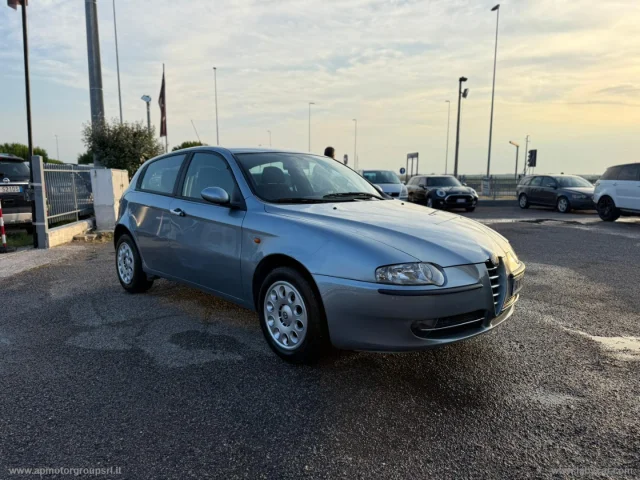 Auto - Alfa romeo 147 1.6 16v t.s. 105cv 5p. prog.