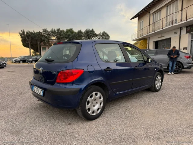 Auto - Peugeot 307 1.4 5p. xr