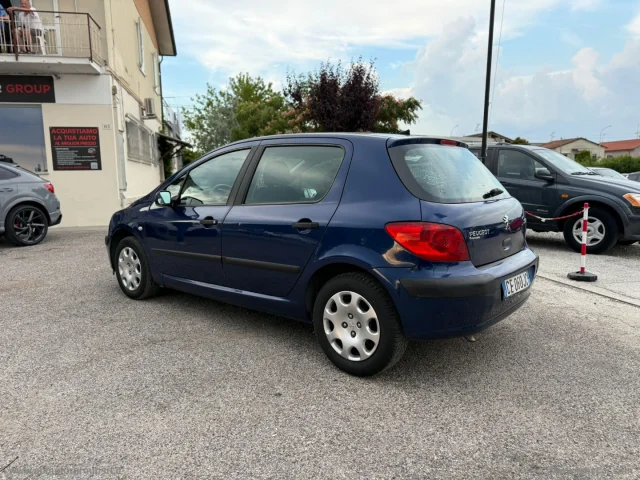 Auto - Peugeot 307 1.4 5p. xr