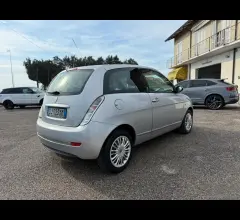 Auto - Lancia ypsilon 1.2 oro
