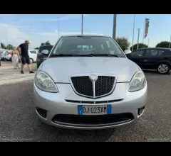 Auto - Lancia ypsilon 1.2 oro