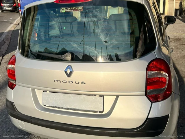 Auto - Renault grand modus 1.5 dci 70 cv