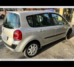 Auto - Renault grand modus 1.5 dci 70 cv