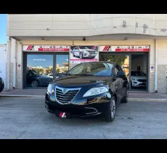 Auto - Lancia ypsilon 1.3 mjt 95 cv 5p. s&s gold
