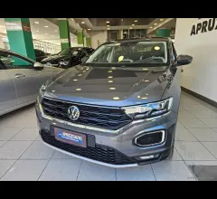 Auto - Volkswagen t-roc 2.0 tdi 150 cv dsg sport bmt