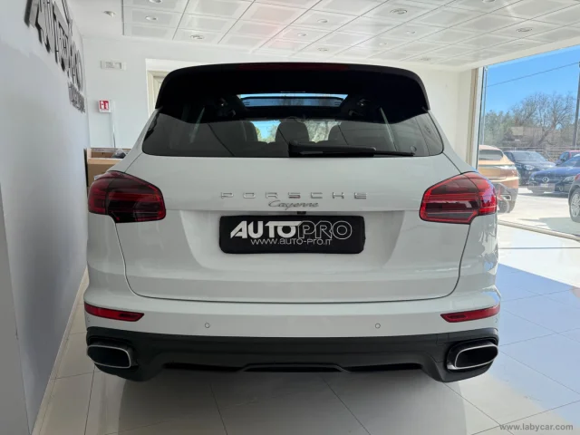 Auto - Porsche cayenne 3.0 diesel platinum edition