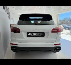 Auto - Porsche cayenne 3.0 diesel platinum edition