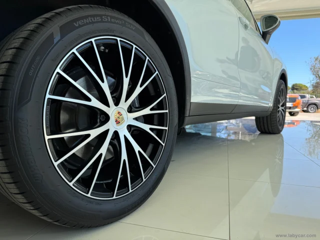 Auto - Porsche cayenne 3.0 diesel platinum edition
