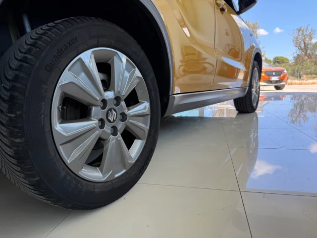 Auto - Suzuki vitara 1.4 hybrid cool