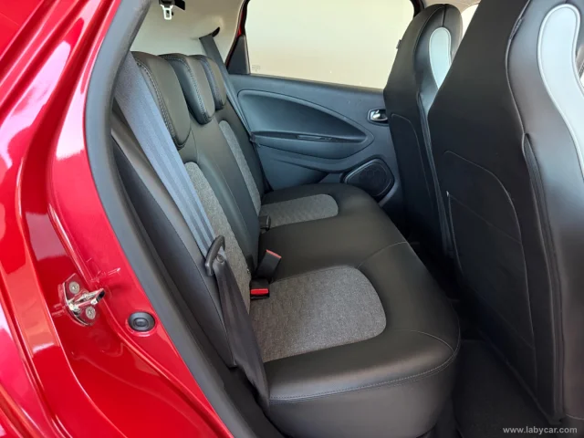 Auto - Renault zoe zen r135
