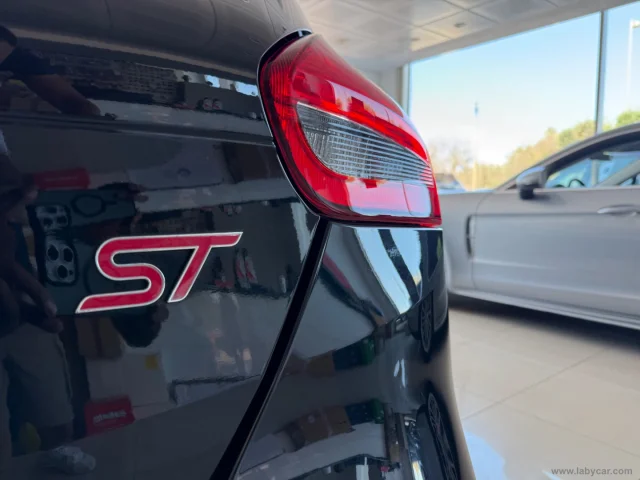 Auto - Ford focus 2.0 tdci 185 cv st3