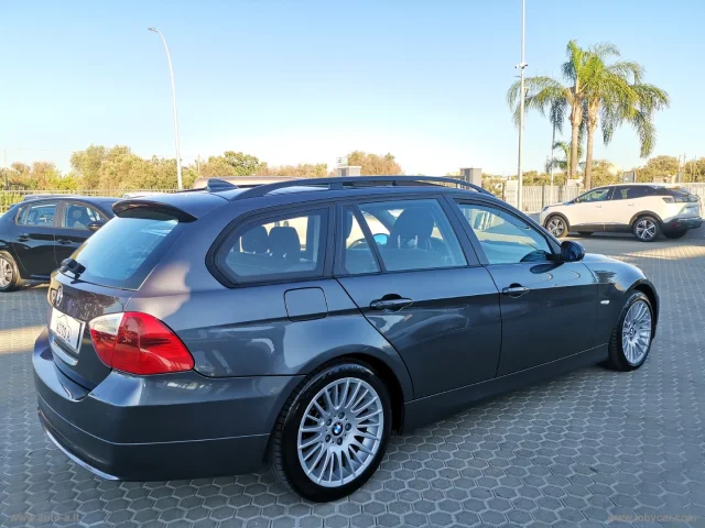 Auto - Bmw 320d touring futura