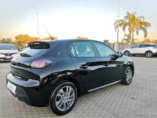 Auto - Peugeot 208 bluehdi 100 s&s 5p. allure
