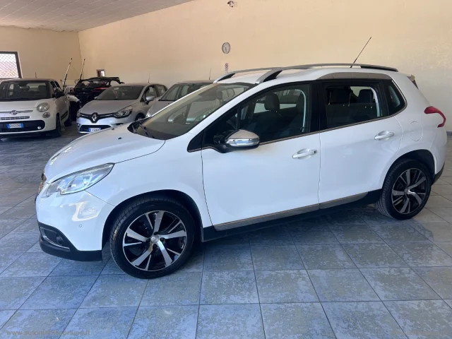 Auto - Peugeot 2008 1.6 e-hdi 92 cv s&s allure