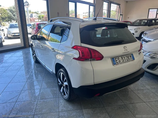 Auto - Peugeot 2008 1.6 e-hdi 92 cv s&s allure
