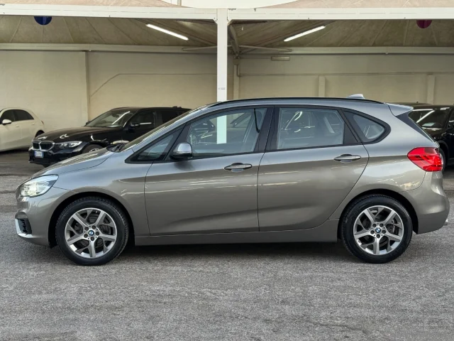 Auto - Bmw 216d active tourer advantage