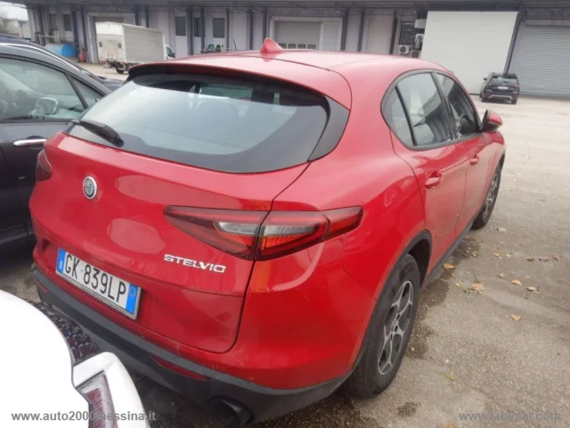 Auto - Alfa romeo stelvio 2.2 t.d. 160cv at8 rwd sup. bus.