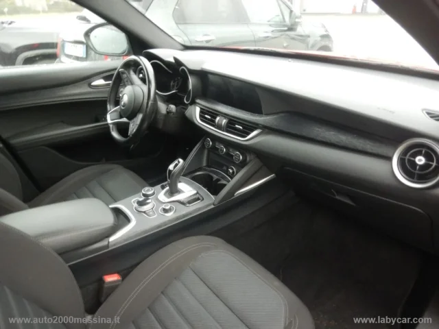 Auto - Alfa romeo stelvio 2.2 t.d. 160cv at8 rwd sup. bus.
