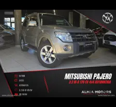 Mitsubishi pajero 3.2 di-d 16v a/t 3p. instyle