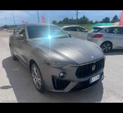 Auto - Maserati levante v6 awd gransport