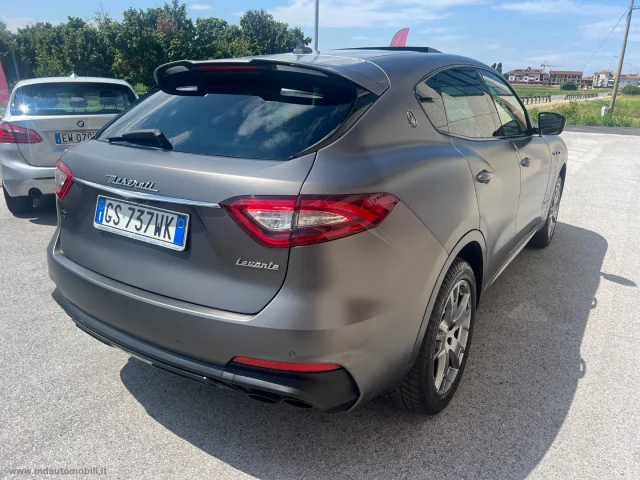 Auto - Maserati levante v6 awd gransport