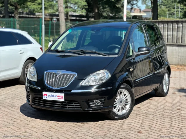 Lancia musa 1.4 euro 5 s&s poltrona frau