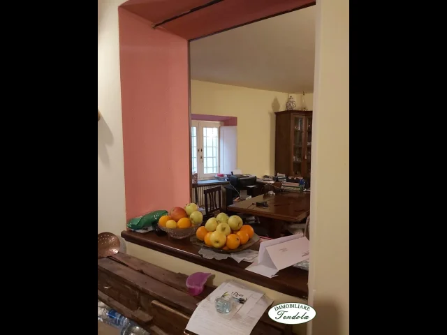 Appartamenti in Vendita - Semindipendente nel paese di tendola (fosdinovo)