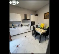 Appartamenti in Vendita - Appartamento crrara zona stadio dei marmi