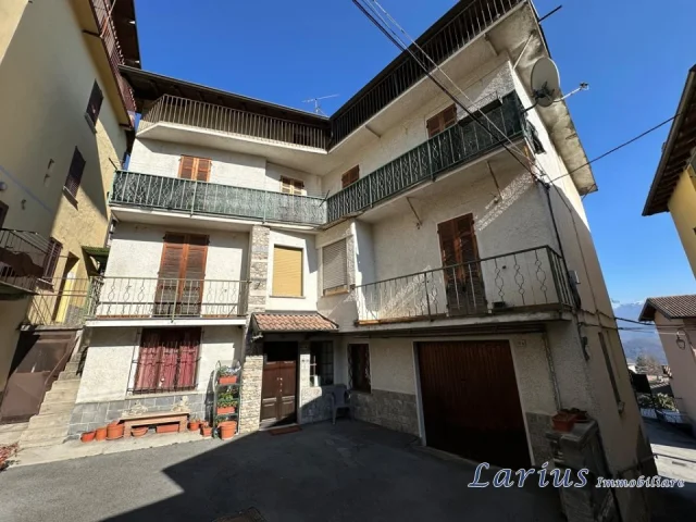 Appartamenti in Vendita - Appartamento in corte con cantina e locale accessorio