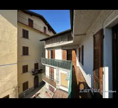 Appartamenti in Vendita - Appartamento in corte con cantina e locale accessorio