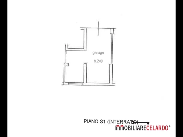 Appartamenti in Vendita - Garage finestrato