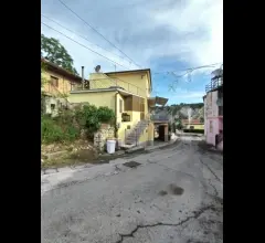 Appartamenti in Vendita - Casa singola in roccamontepiano con terreno, abruzzo, (ch)
