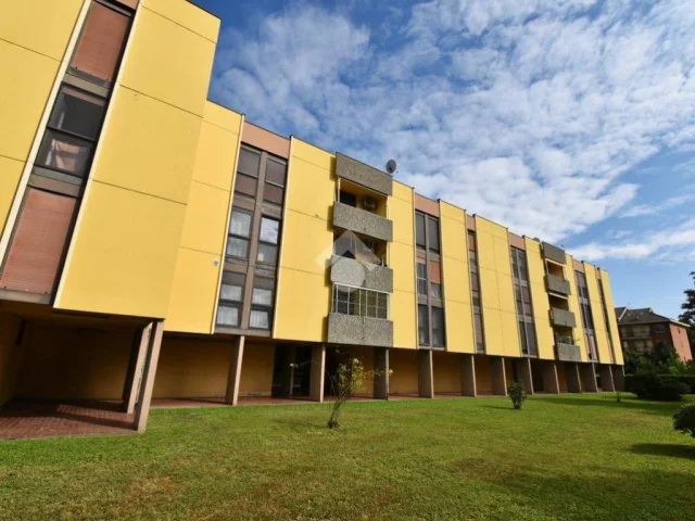 Appartamenti in Vendita - Appartamento - viale biella 1/f 10015 ivrea (to)