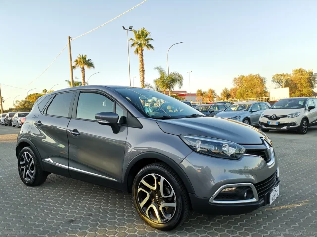 Auto - Renault captur 1.5 dci 8v 90 cv s&s ener. r-link